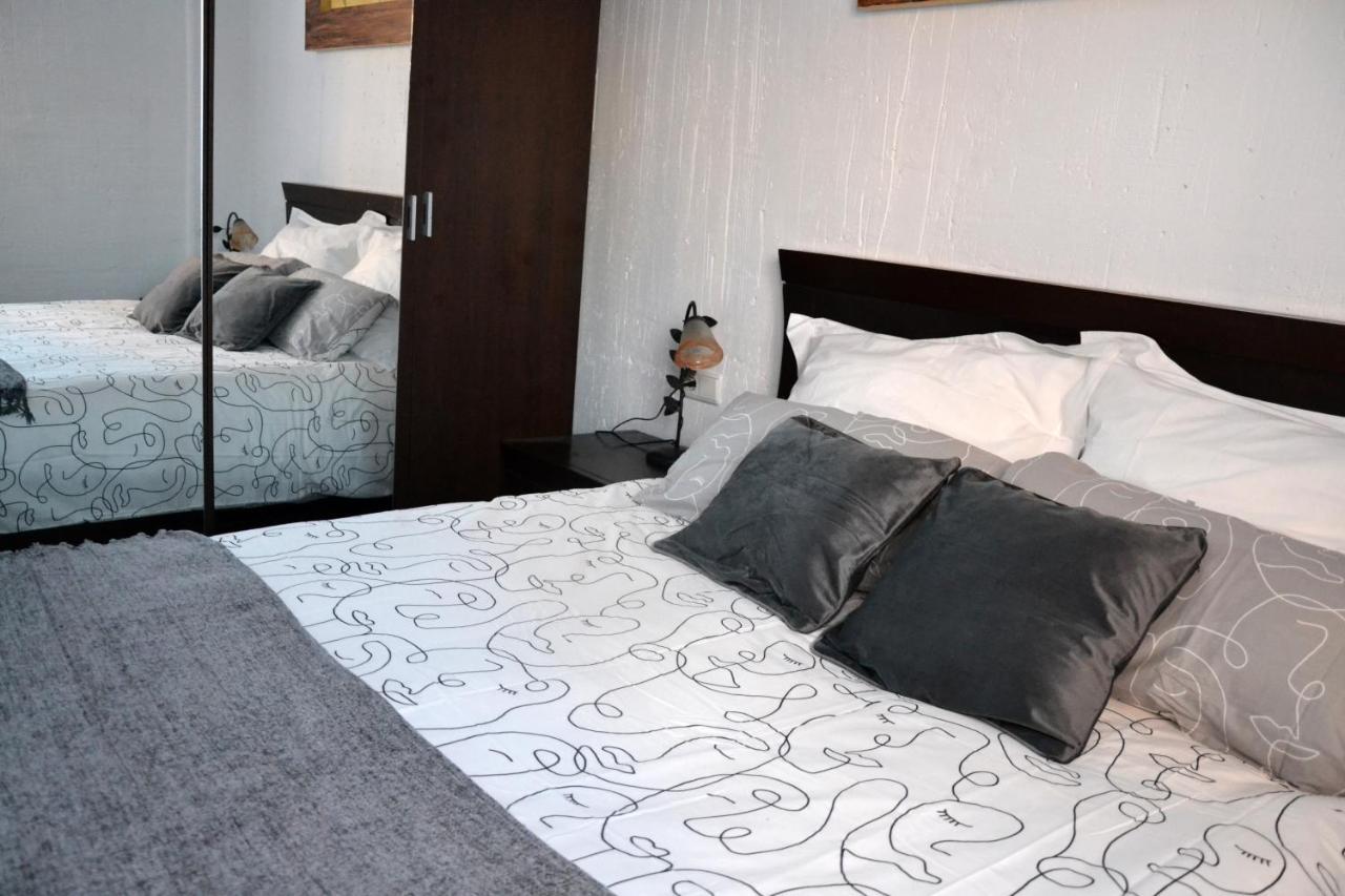 Apartamentos La Sierra Villalba de la Sierra Exteriör bild